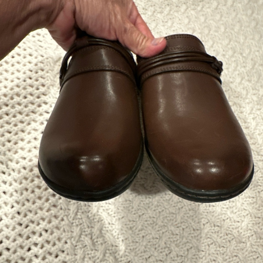 COLLECTION BY CLARKS WOMENS  LEISA CLOVER DARK BROWN LEATHER 8. 5 W NEW - Picture 5 of 7